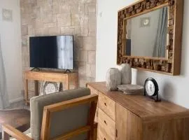 Stylish 2-Beds beach side apart with common pool Post Lafayette