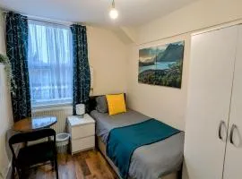 Cosy Single Room near Heathrow Airport