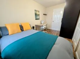 En suite Room near Heathrow Airport