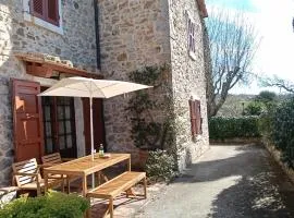GiuMa Tuscany Historic Country House with Patio near Saturnia Spa