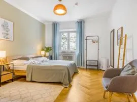 Apart21- Spacious 3 BR with WiFi Kitchen Games