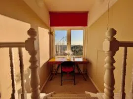 Chic Private Room in Shared Flat Free Parking