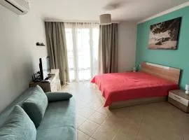 Aquamarine Studio in Santa Marina