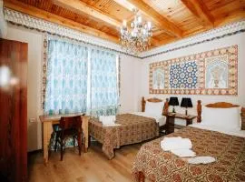 B-House Boutique with Terrace