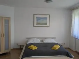 Ferienwohnung mit Garten in der Nähe Landshut