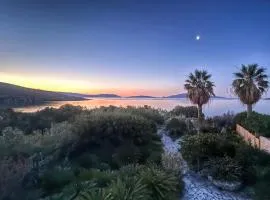 Scenic Coastal Getaway