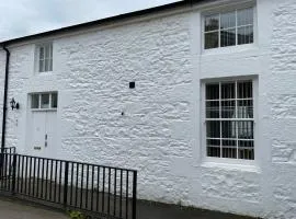 3 Telford Mews