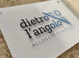 Dietro l'Angolo