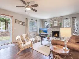 4 Beds! Walk to Town! Grnd Floor Condo, Modern, Summer AC