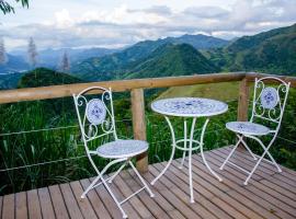 Ecobindu-Domo, khách sạn ở Albán
