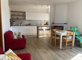 N296 - Numana, trilocale con giardino e posto auto