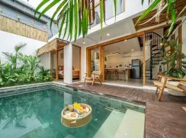 Exquisite 3-Bedroom Villa in Seminyak with Private Rooftop Oasis