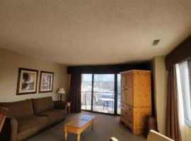 Valleyview Swing & Stay