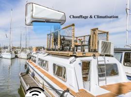 NIGHTBOAT P&eacute;niche, boat in Bordeaux