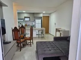 Apartamento bem localizado no centro, próximo ao barreiro