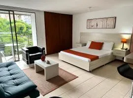 Amoblados Medellin Poblado Patio Bonito