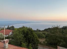 Villetta da Salvo 10 minuti da Capo Vaticano, hotel a Coccorino