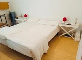 Cozy room with beautiful nature in Husievägen 100-Malmo