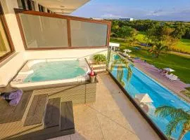 Cozy Hideaway Apt, Jacuzzi