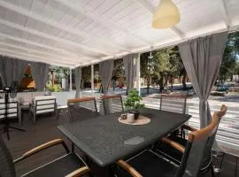 AZURA Mobile Home, Biograd na Moru