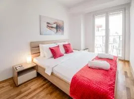 StayLux Balcony and Free Parking Apartment Near Lake and Old Town