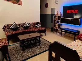 Raga Homestay - Urban Comfort- 2BHK Apartment