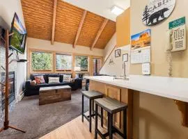 Creekside Suites 04 by Estes Park Condos