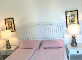 QUEEN HOME Nadia