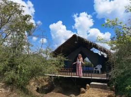 Block 5 Safari Camp - Yala National Park, καταφύγιο σε Kohombagahapelessa