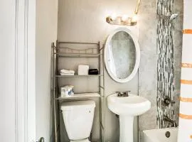 Large Top Floor Lookout