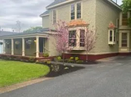 210 Main St