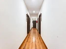 Townhouse Royal Inn