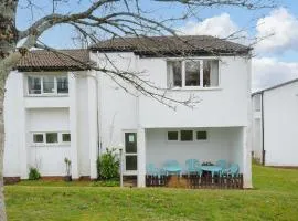 Honipine House