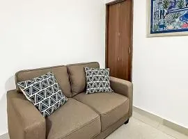 Modern 2BR Apt Near Trendy Via Argentina & Metro