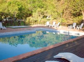 Viesnīca Cabañas del Bosque pilsētā Merlo