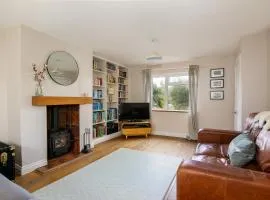 Charming 4 Bedroom Home Near Oxford!