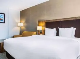 Quality Hotel Dorval Aeroport