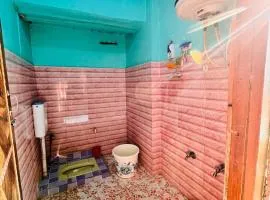 Adil Paying Guest house Tangmarg,Gulmarg