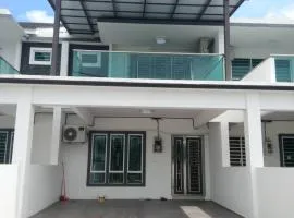 Bliss Homestay Sitiawan