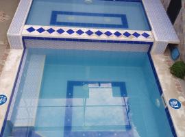 Hospedaje Lulú - Licores 24, hotel in Girardot