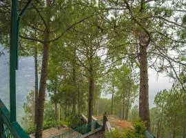 4bhk serviced villa for family events !! BBQ & bonfire facility available !! Kasauli By ExoticStays