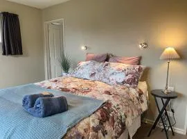 Sunbeam Hideaway Kelvin Heights