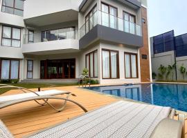 Lavanda Villas Puncak, hotel v destinaci Cisarua