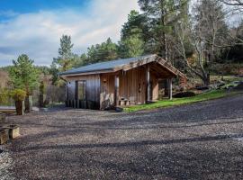 studio in the wood, hotel v destinaci Duirinish