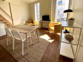Charming T2 apartment 200 m from tram B, hotell i Talence