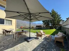MAISON PLEOD - Vista Castello e Giardino Privato