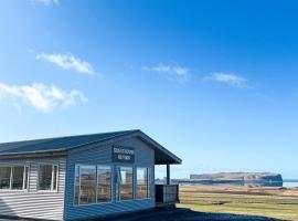 Guesthouse Reynir, beach rental in Reynir