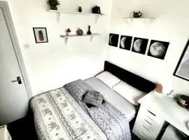 CustomerHouse, 1 Double room, Dublin 1