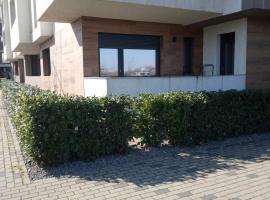 Apartament West，奧拉迪亞的飯店