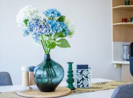 Beachfront Getaway Pet-Friendly & Near Boat Ramp, hotel a Encounter Bay